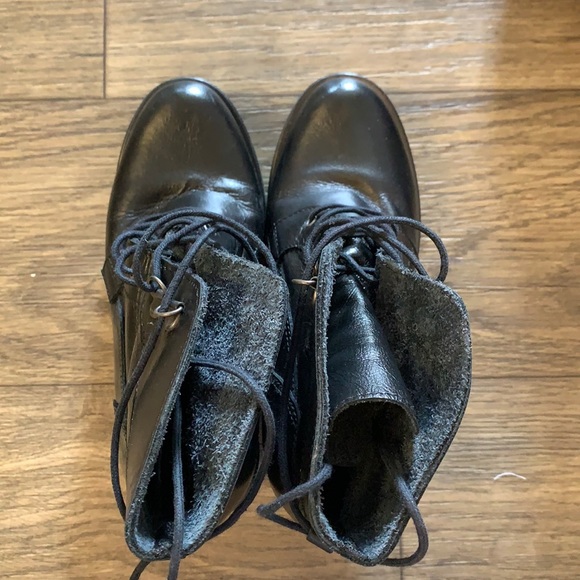 ASOS DESIGN heeled lace up boots in black leather - Picture 1 of 5